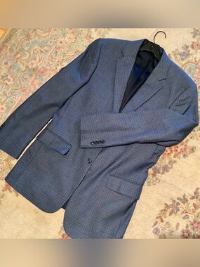 Jos A Bank Traveler Sport Coat Blazer - Blue Checked Wool - Men’s 40L - EUC